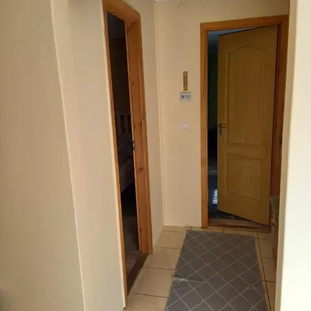 Dulo Apartmanhaz Apartment