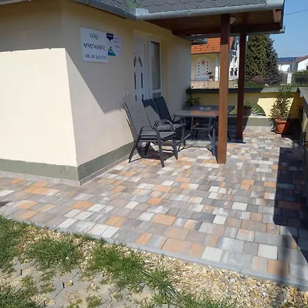 Dulo Apartmanhaz * Villany